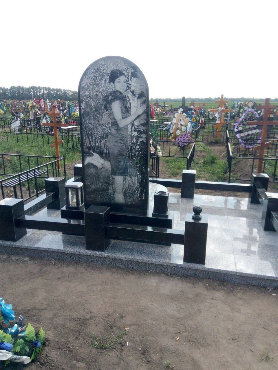 Пам'ятник PR44