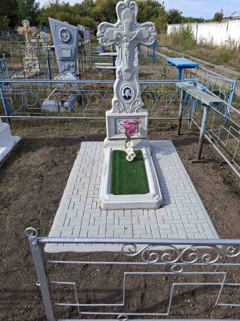 Пам'ятник В6
